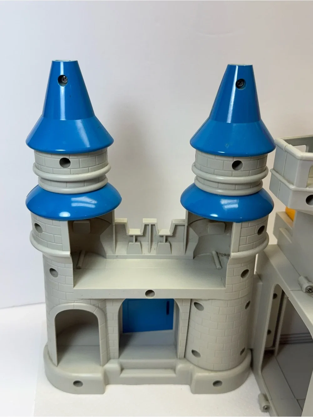 Vintage 1987 Playmates Disney Castle Cinderella Magic Kingdom Playset Tower Toy